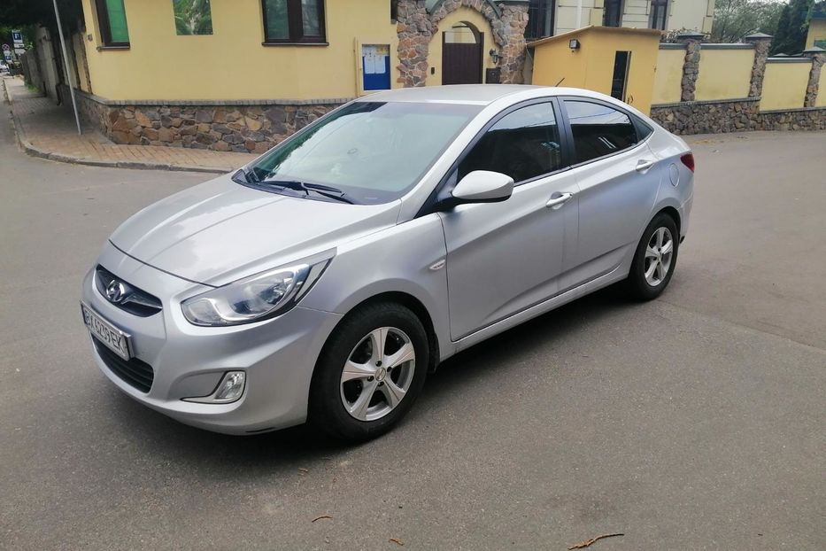 Продам Hyundai Accent  2012 года в Киеве