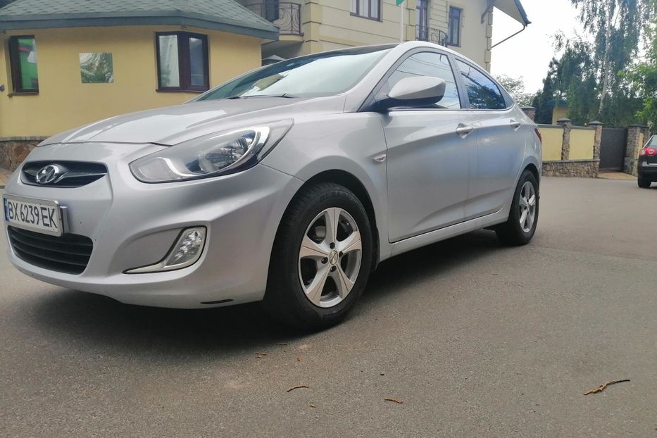 Продам Hyundai Accent  2012 года в Киеве