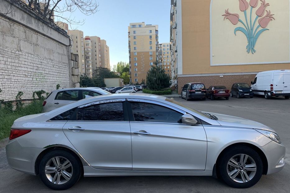 Продам Hyundai Sonata 2013 года в Одессе