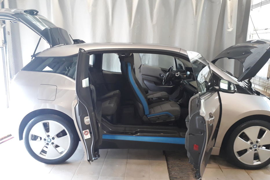 Продам BMW I3 2015 года в Виннице