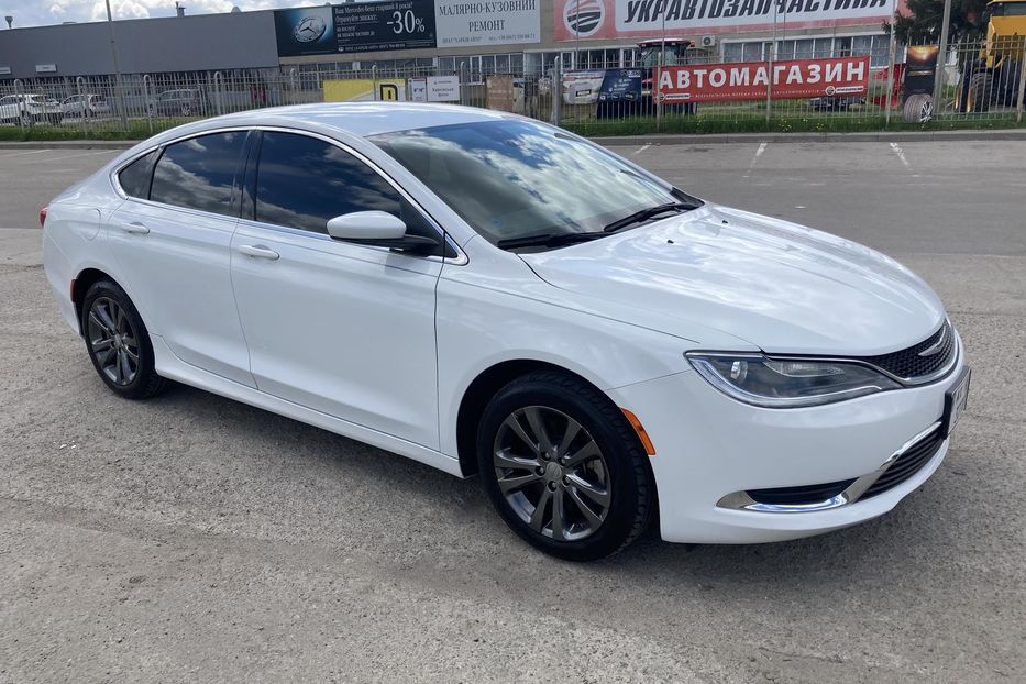 Продам Chrysler 200 2015 года в Харькове