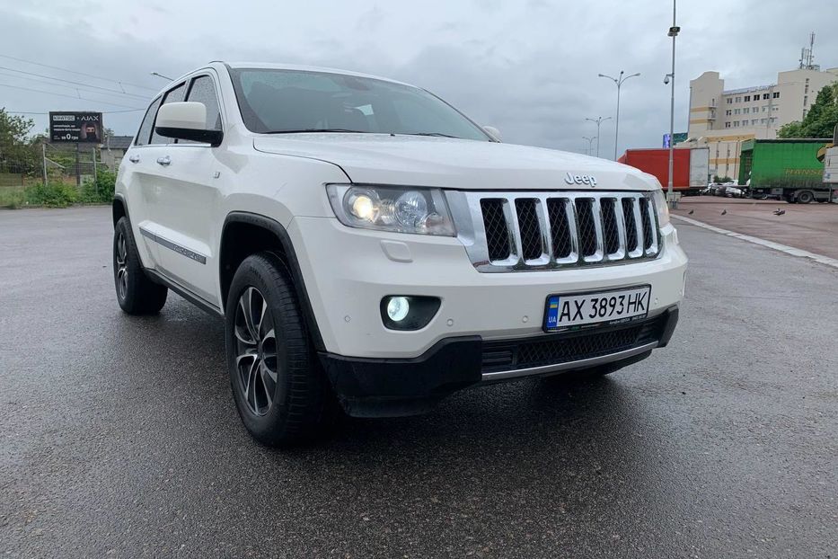 Продам Jeep Grand Cherokee 2012 года в Харькове