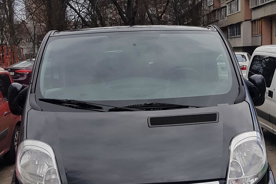 Продам Opel Vivaro пасс. 2013 года в Киеве