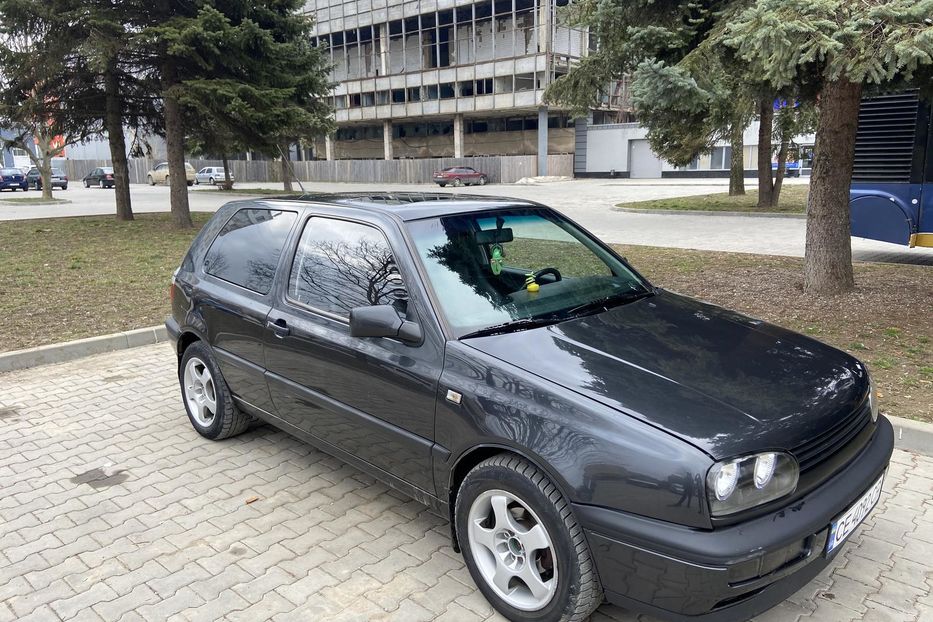 Продам Volkswagen Golf III 1993 года в Черновцах