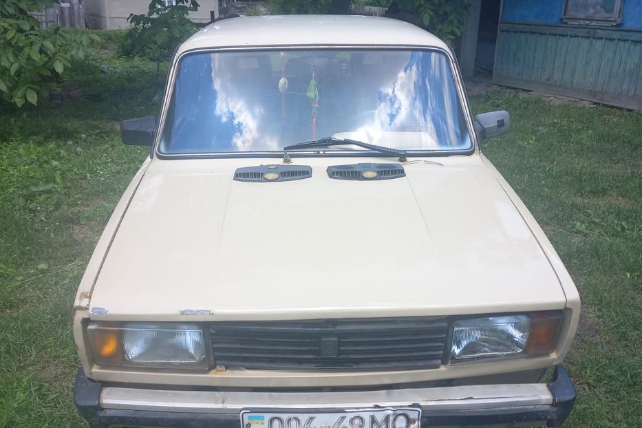Продам ВАЗ 2105 1990 года в Черновцах