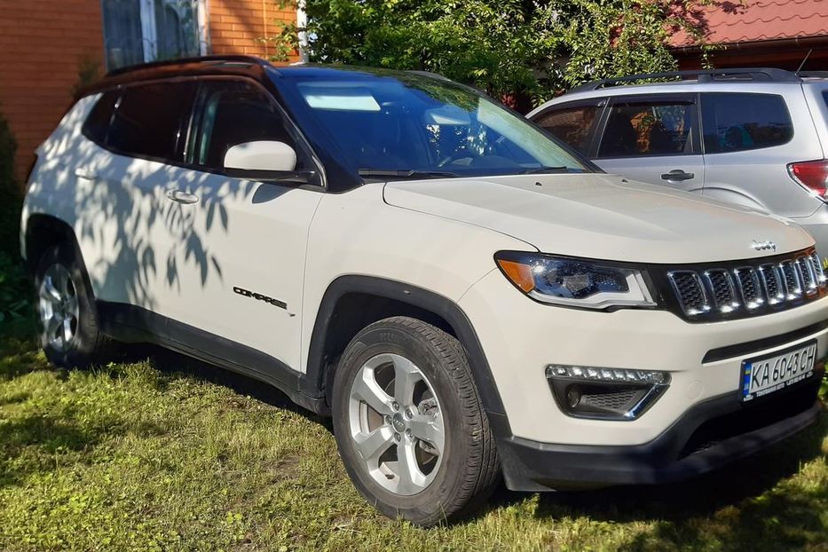 Продам Jeep Compass Limited  2017 года в Киеве