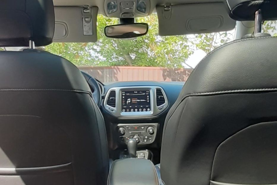 Продам Jeep Compass Limited  2017 года в Киеве