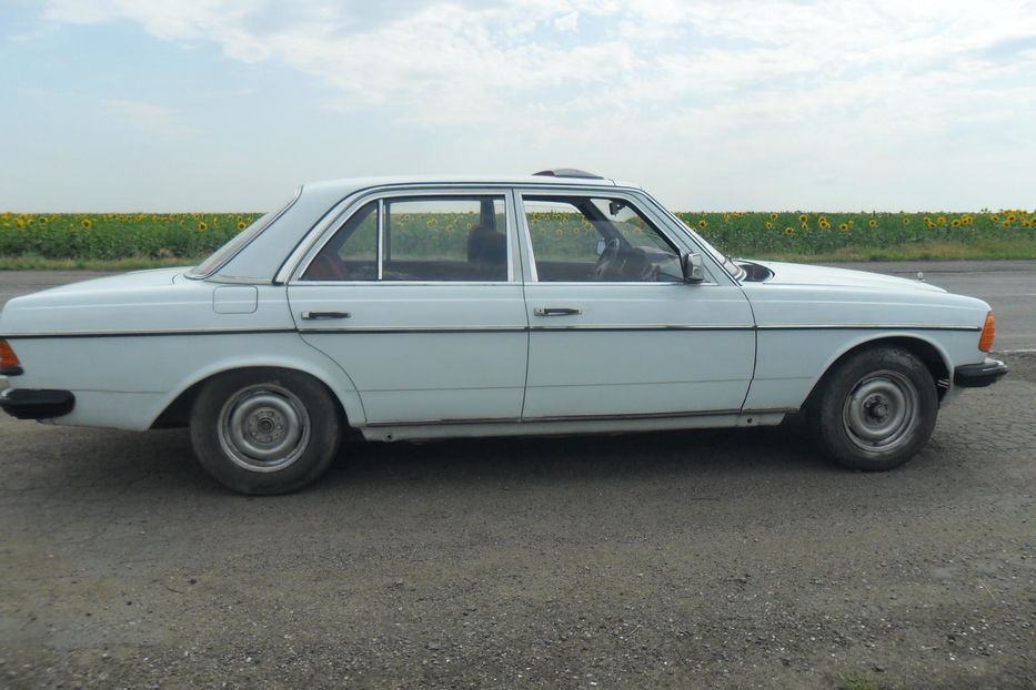 Продам Mercedes-Benz 200 w123 1977 года в Херсоне