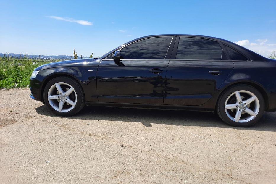 Продам Audi A4 B8 2014 года в Одессе