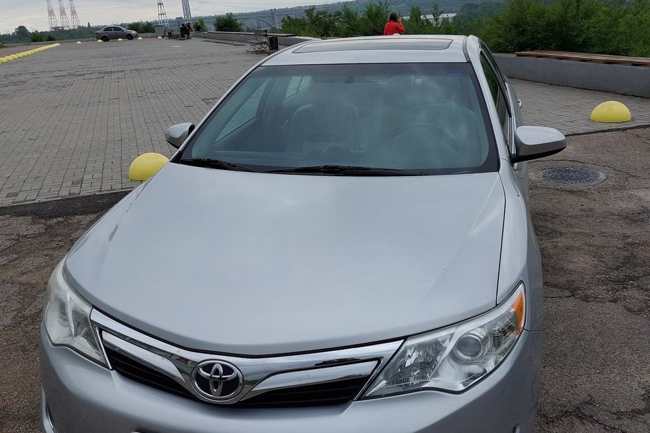 Продам Toyota Camry XLE 2012 года в Запорожье