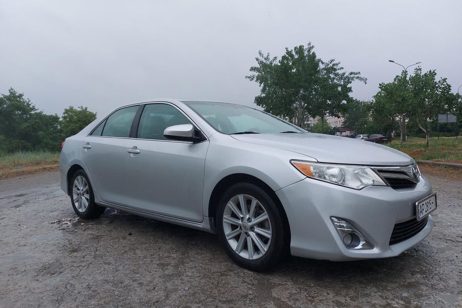 Продам Toyota Camry XLE 2012 года в Запорожье