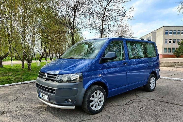 Продам Volkswagen T5 (Transporter) пасс. 2011 года в г. Славутич, Киевская область