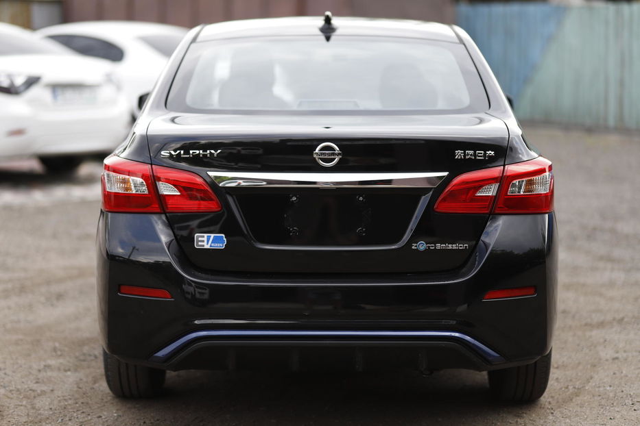 Продам Nissan Sylphy EV 2019 года в Днепре