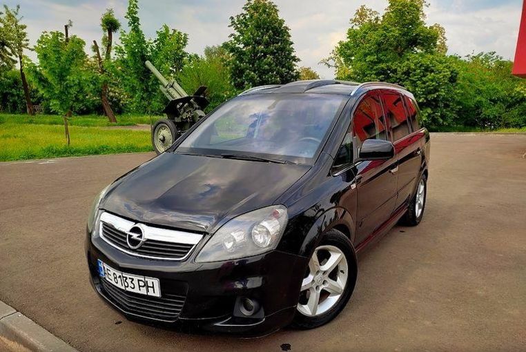 Продам Opel Zafira 2010 года в г. Софиевка, Днепропетровская область