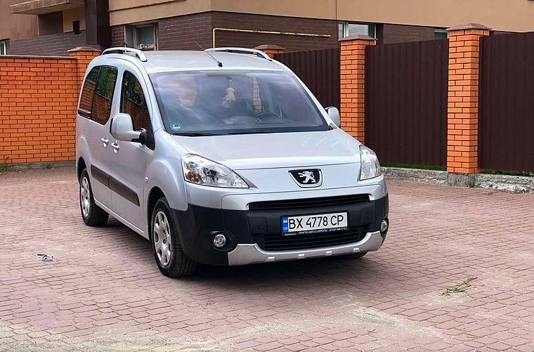 Продам Peugeot Partner пасс. 2009 года в г. Бар, Винницкая область