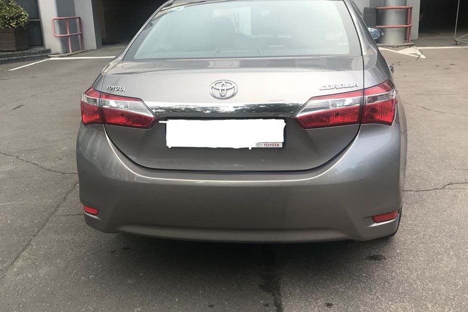 Продам Toyota Corolla 2013 года в Харькове