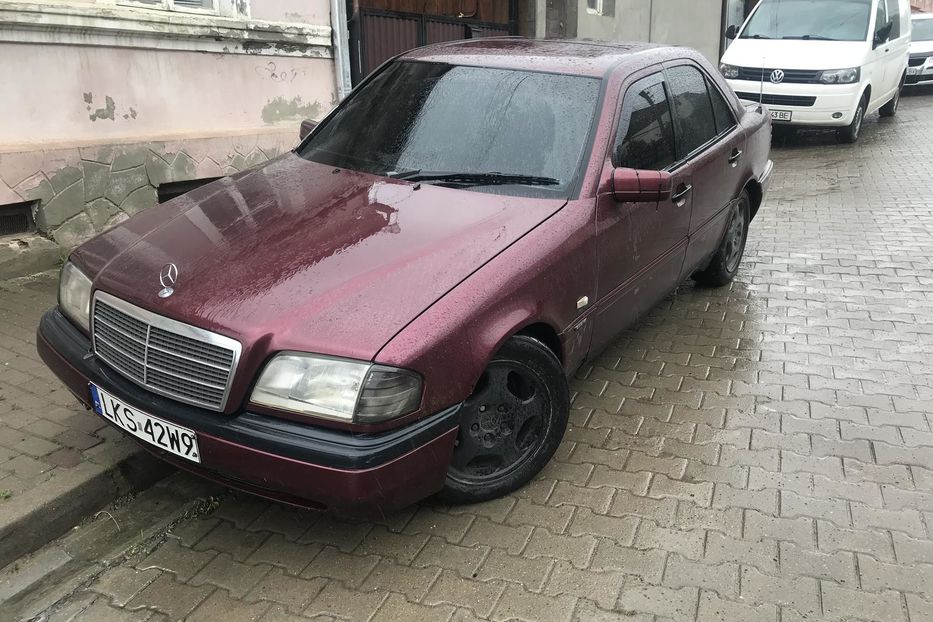 Продам Mercedes-Benz CL 220 Sport 1996 года в Черновцах