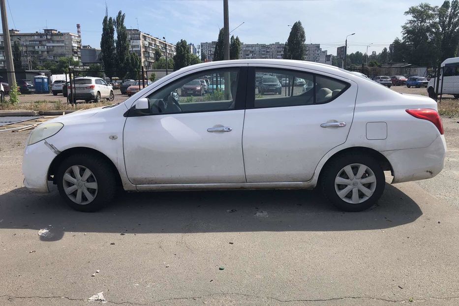 Продам Nissan Sunny 2012 года в Киеве