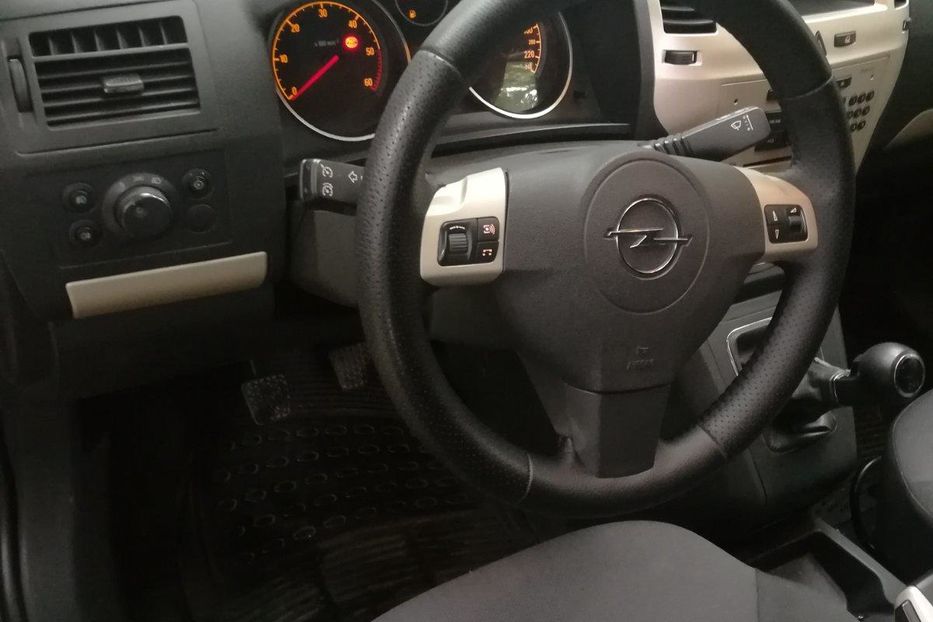 Продам Opel Zafira b 2008 года в Киеве