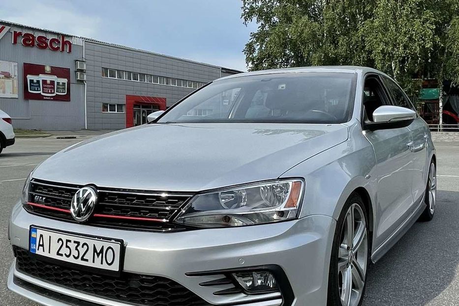 Продам Volkswagen Jetta 2015 года в Киеве