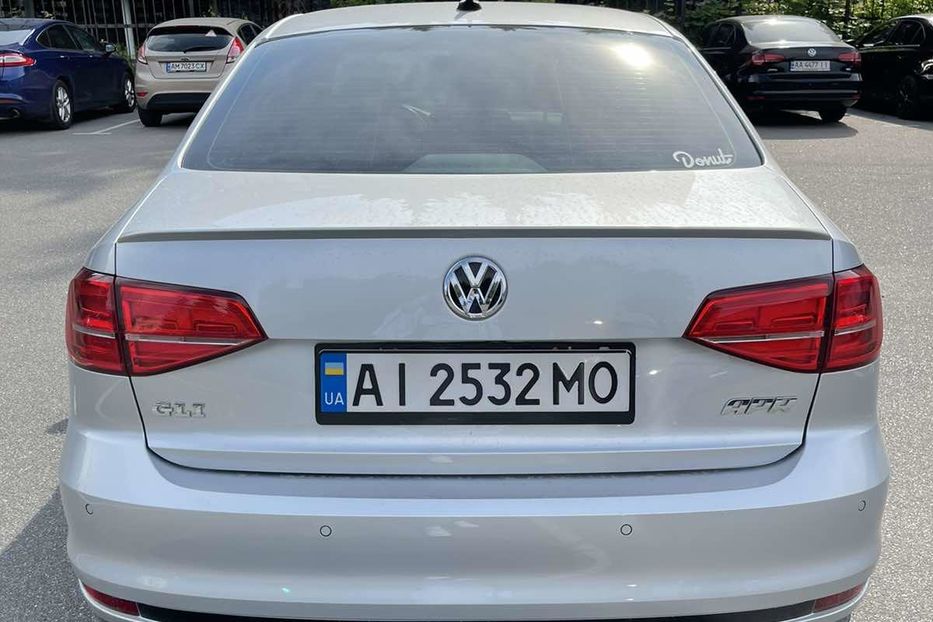 Продам Volkswagen Jetta 2015 года в Киеве