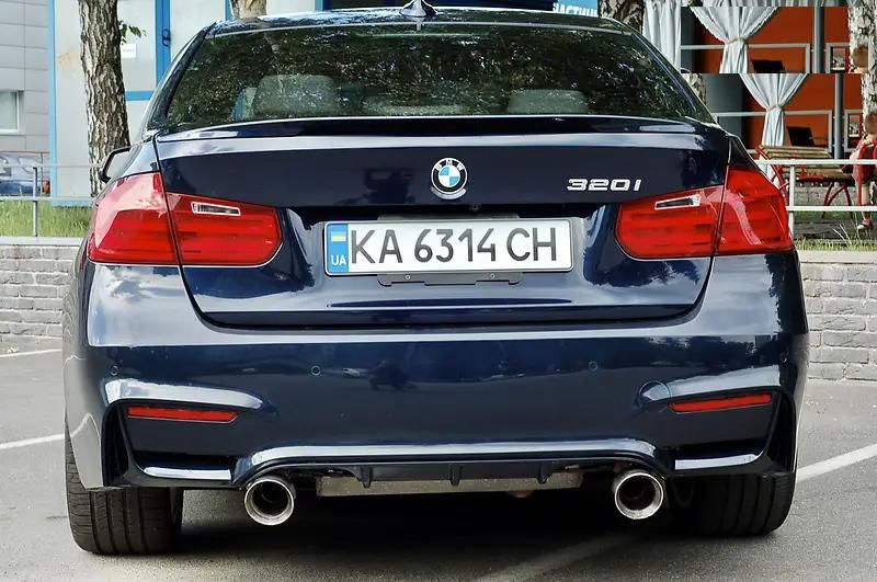 Продам BMW 328 2014 года в Киеве