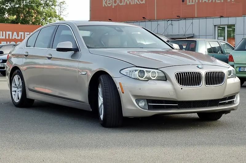 Продам BMW 328 2013 года в Киеве