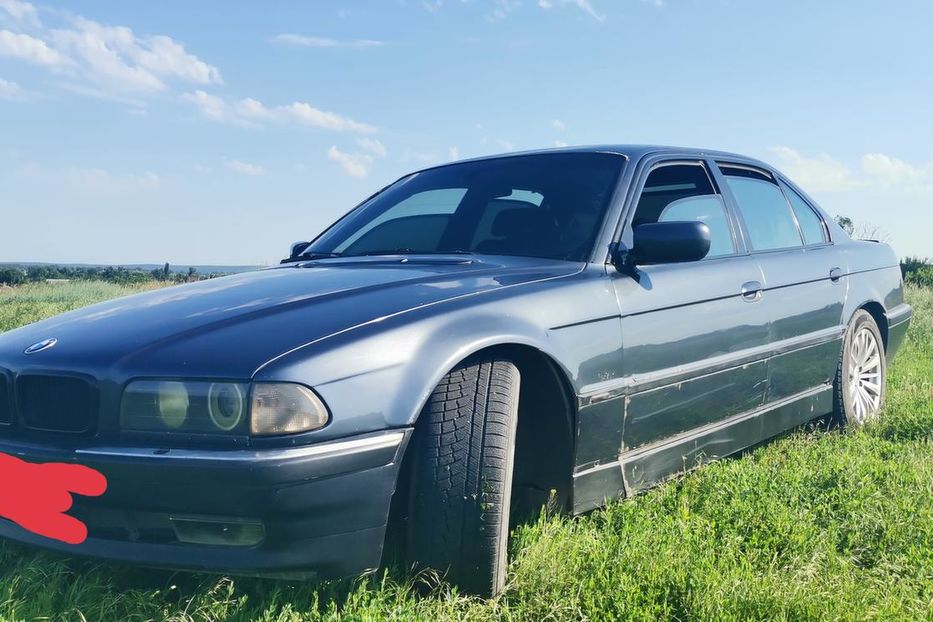 Продам BMW 750 1997 года в Харькове