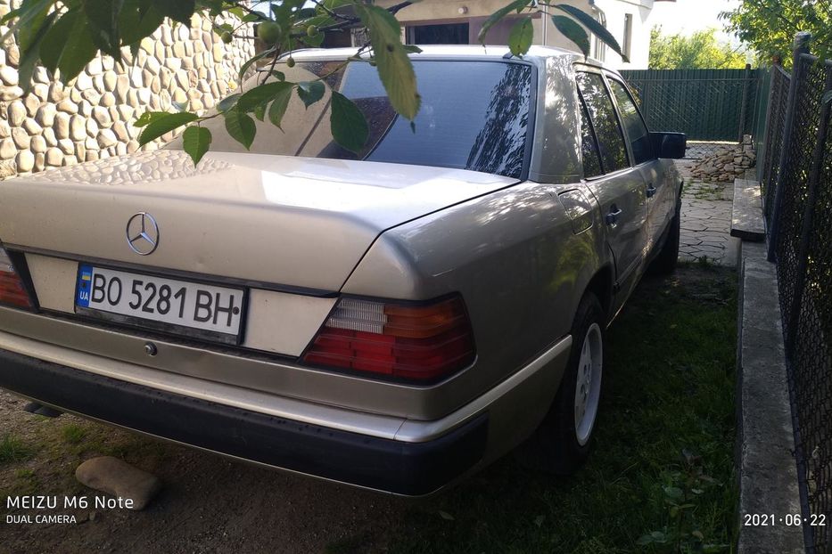 Продам Mercedes-Benz 260 1989 года в Ивано-Франковске