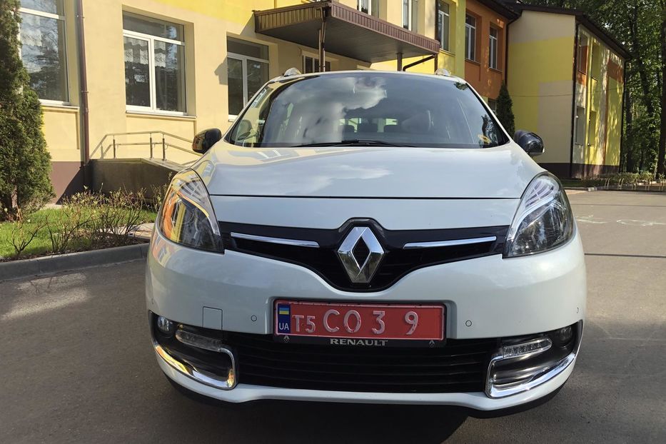 Продам Renault Grand Scenic BOSE 2016 года в Киеве