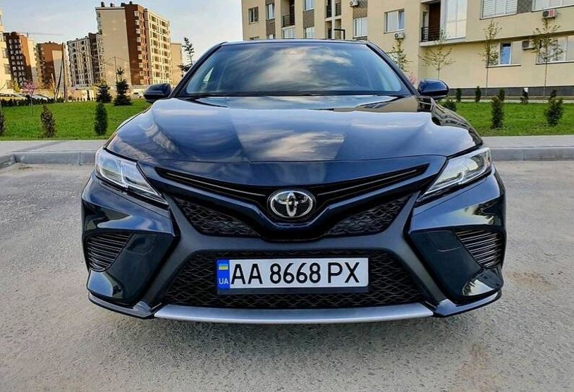 Продам Toyota Camry 2017 года в Киеве