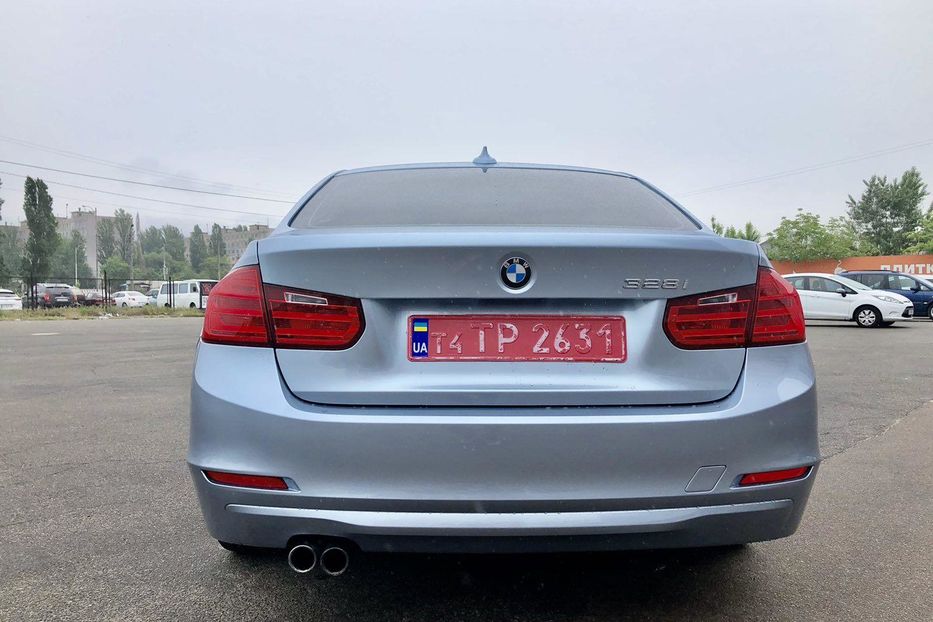 Продам BMW 328 2013 года в Киеве