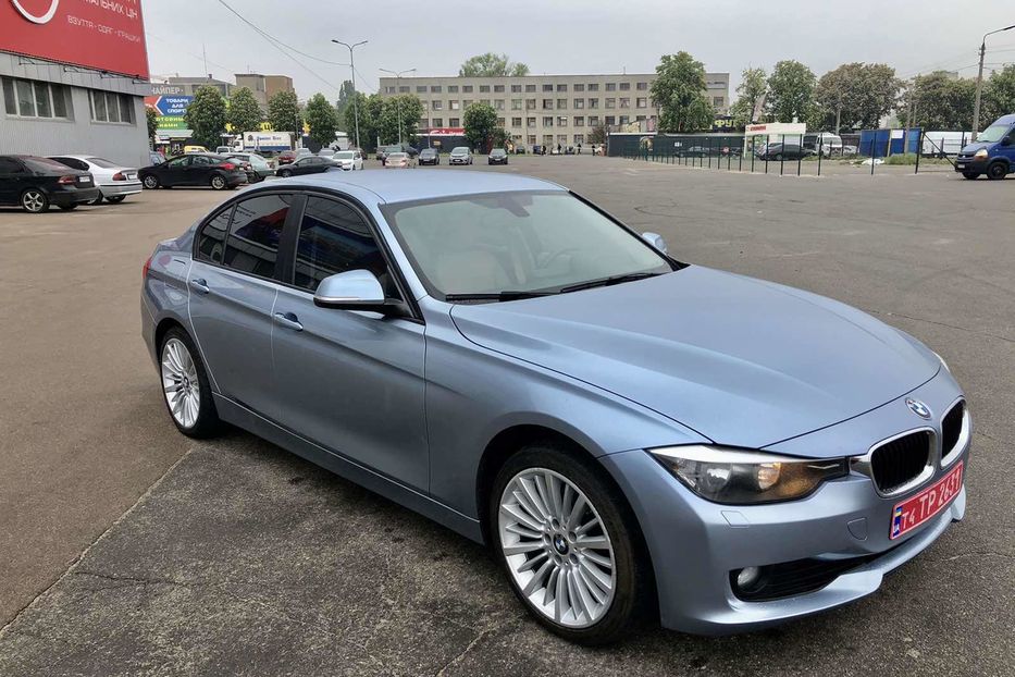 Продам BMW 328 2013 года в Киеве