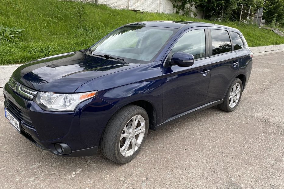 Продам Mitsubishi Outlander 2014 года в Киеве