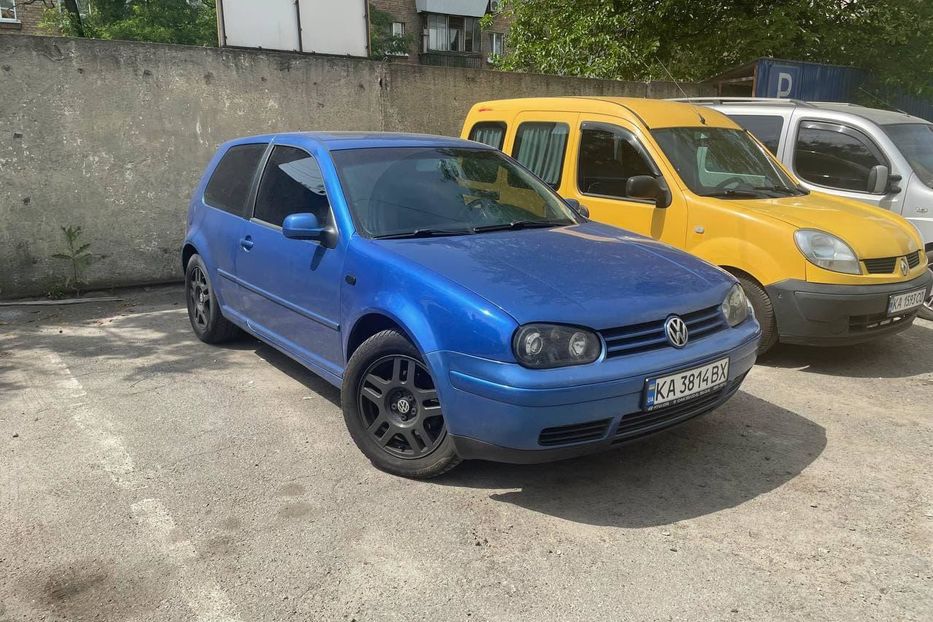 Продам Volkswagen Golf IV 2000 года в Киеве