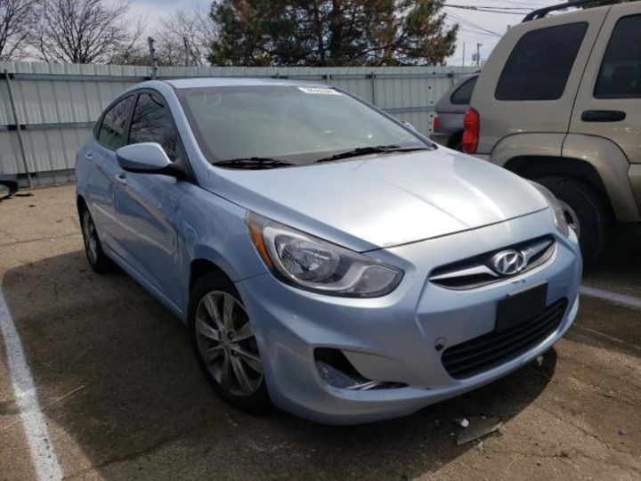 Продам Hyundai Accent  gls 2013 года в Киеве