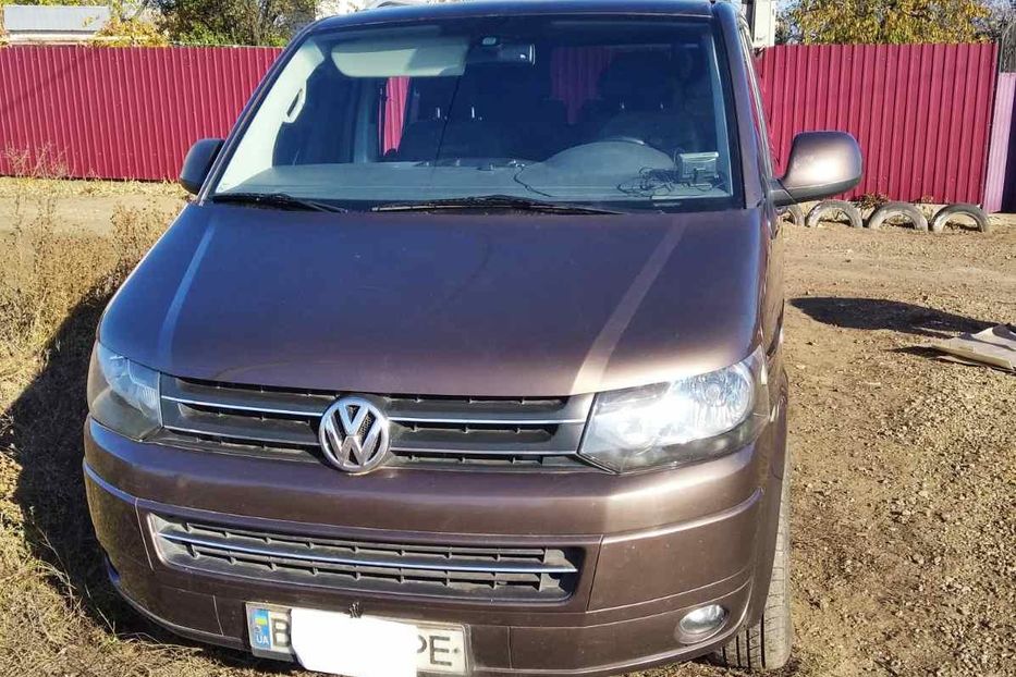 Продам Volkswagen T5 (Transporter) пасс. 2013 года в Одессе