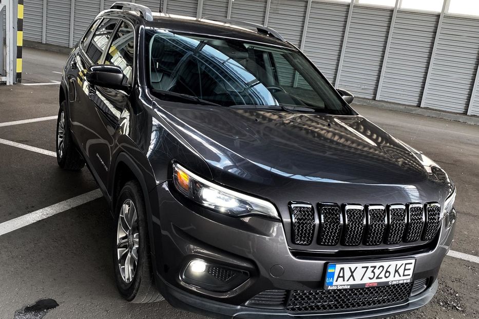 Продам Jeep Cherokee Latitude Plus 2018 года в Харькове