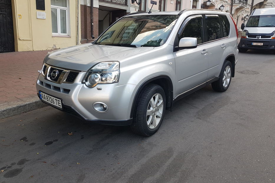 Продам Nissan X-Trail 2013 года в Киеве