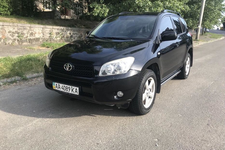 Продам Toyota Rav 4 2007 года в Киеве