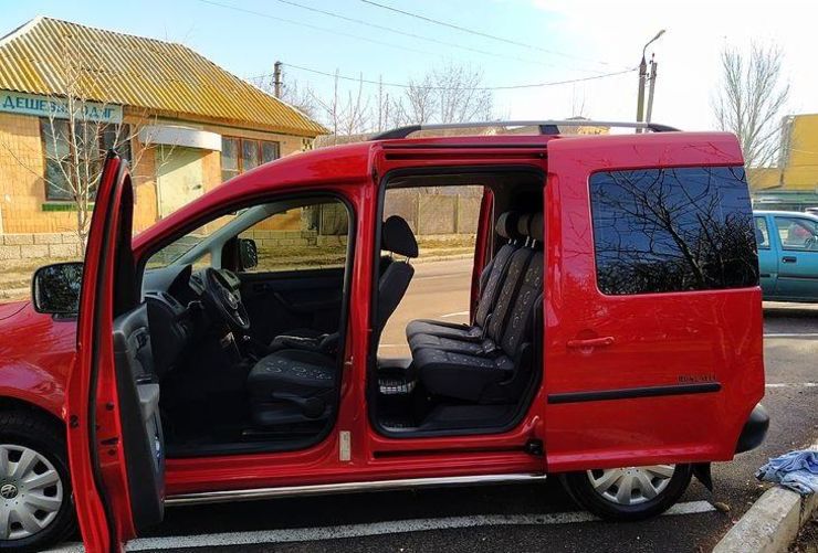 Продам Volkswagen Caddy пасс. 2010 года в г. Гайворон, Кировоградская область