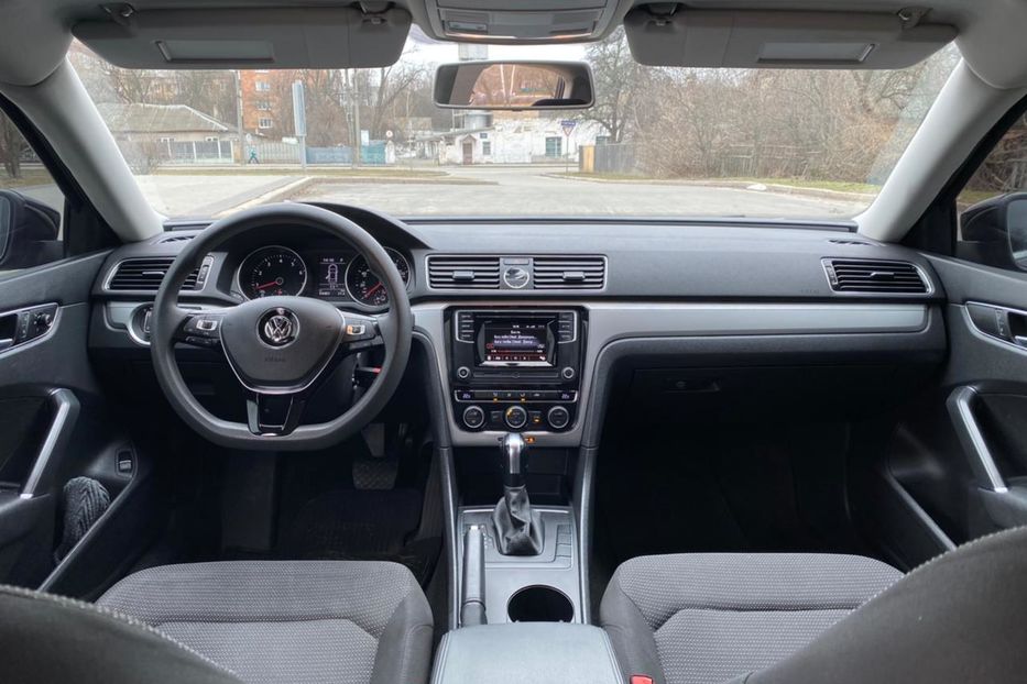 Продам Volkswagen Passat B8 2016 года в Киеве