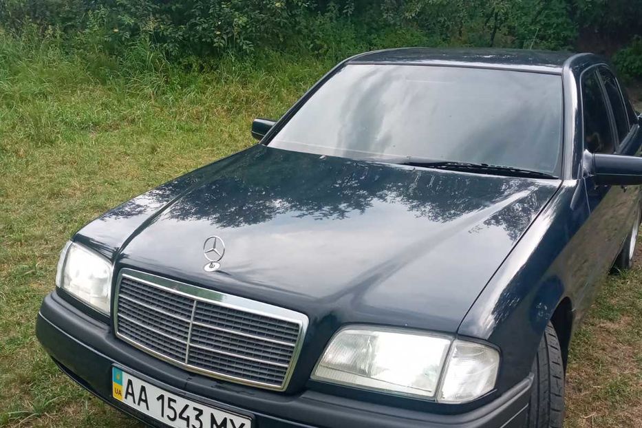 Продам Mercedes-Benz C-Class 1995 года в Киеве