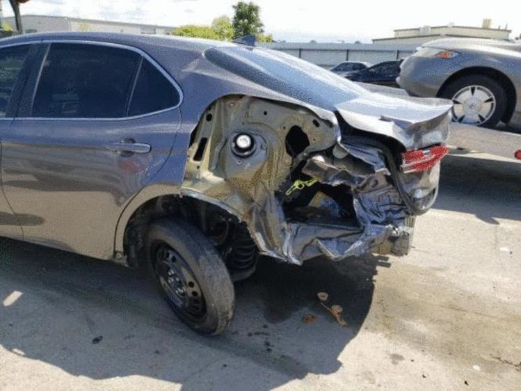 Продам Toyota Camry 2020 года в Киеве