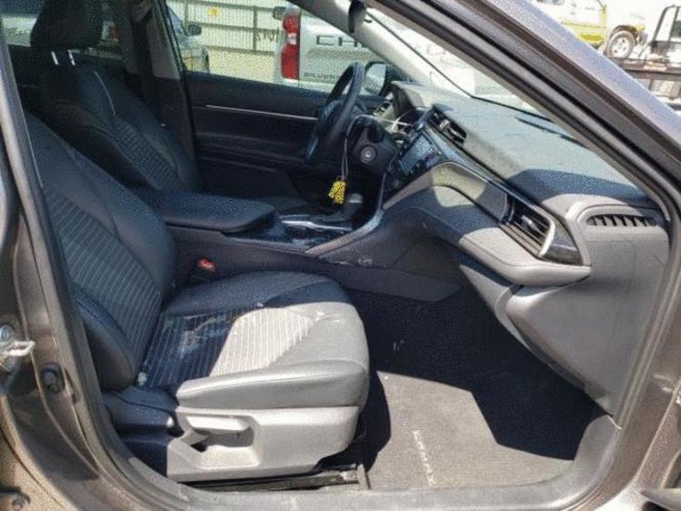 Продам Toyota Camry 2020 года в Киеве