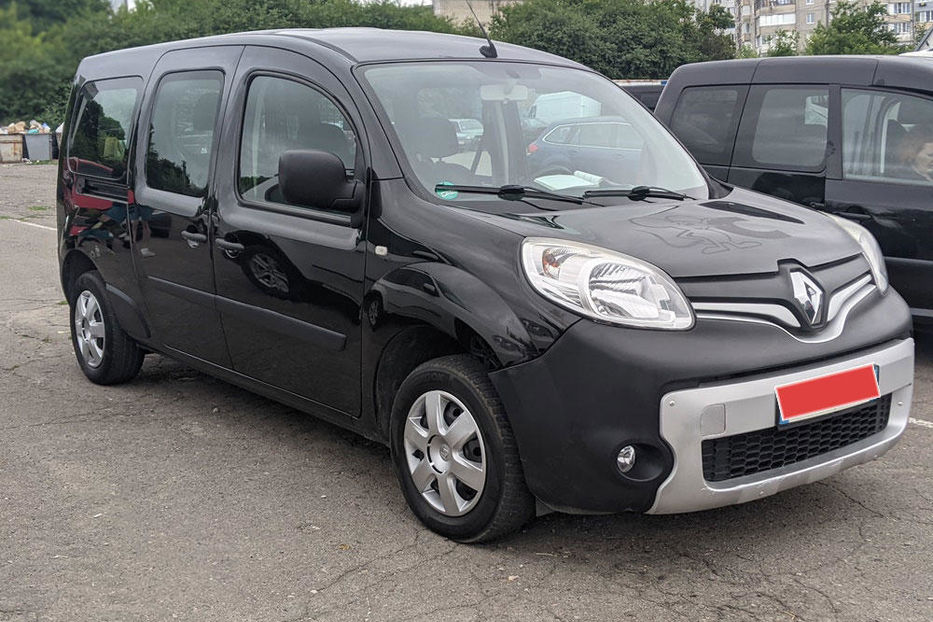 Продам Renault Kangoo пасс. Long 2016 года в Ровно