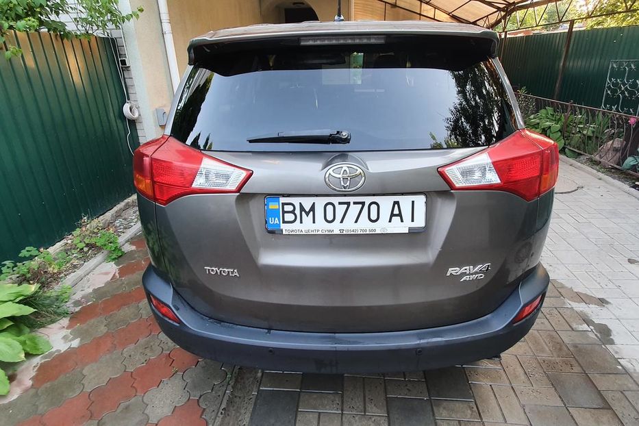 Продам Toyota Rav 4 2013 года в Сумах