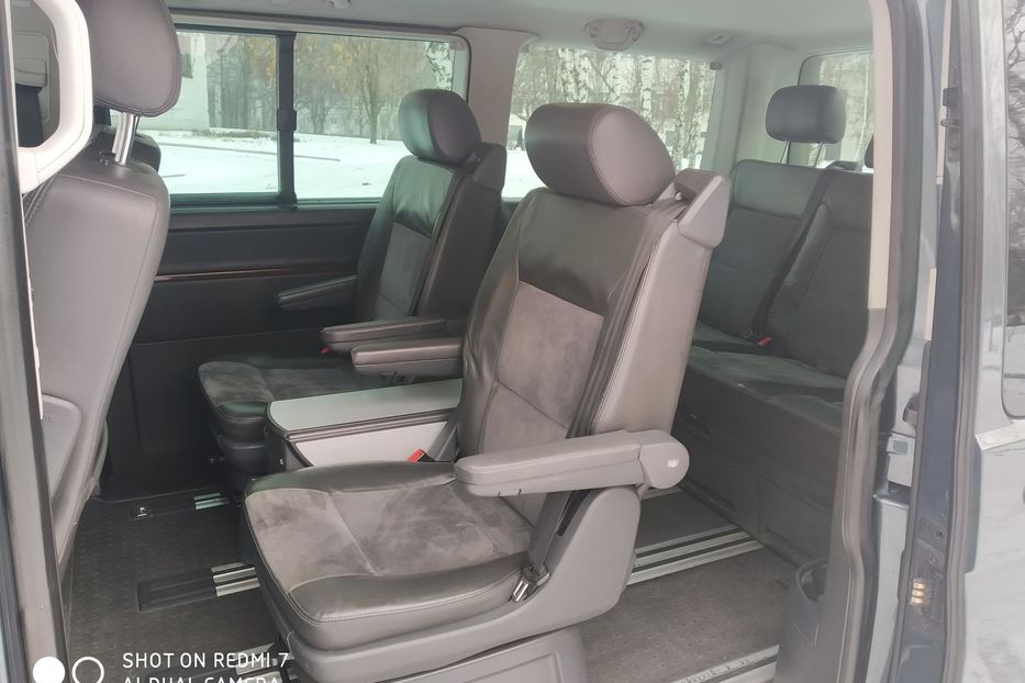 Продам Volkswagen Multivan highline 2008 года в Донецке