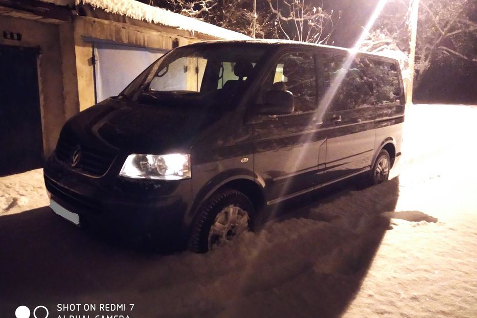 Продам Volkswagen Multivan highline 2008 года в Донецке