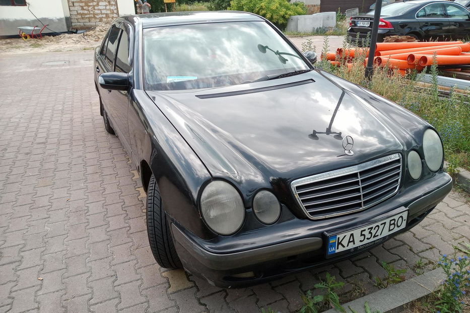 Продам Mercedes-Benz 210 2001 года в Киеве